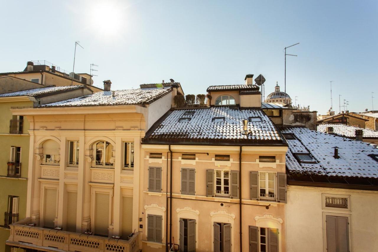 Palazzo Le Poste - Suite And Apartments ปาร์มา ภายนอก รูปภาพ