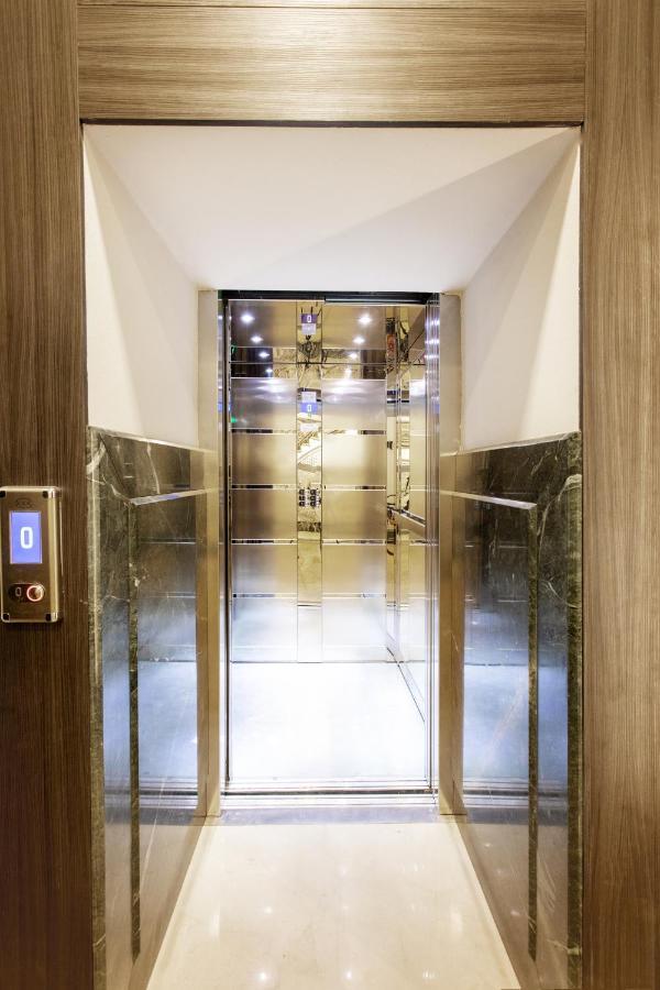 Palazzo Le Poste - Suite And Apartments ปาร์มา ภายนอก รูปภาพ